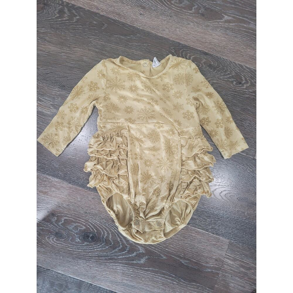 Kate Quinn Baby Girl Bamboo One Piece Ruffle Butt 6-12 Snowflakes Winter #r